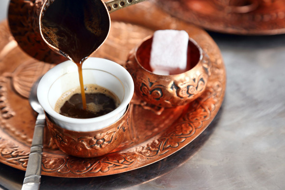 A Sophisticated Coffee Drinking Ritual: How to Drink Turkish Coffee? What Goes Well With It?