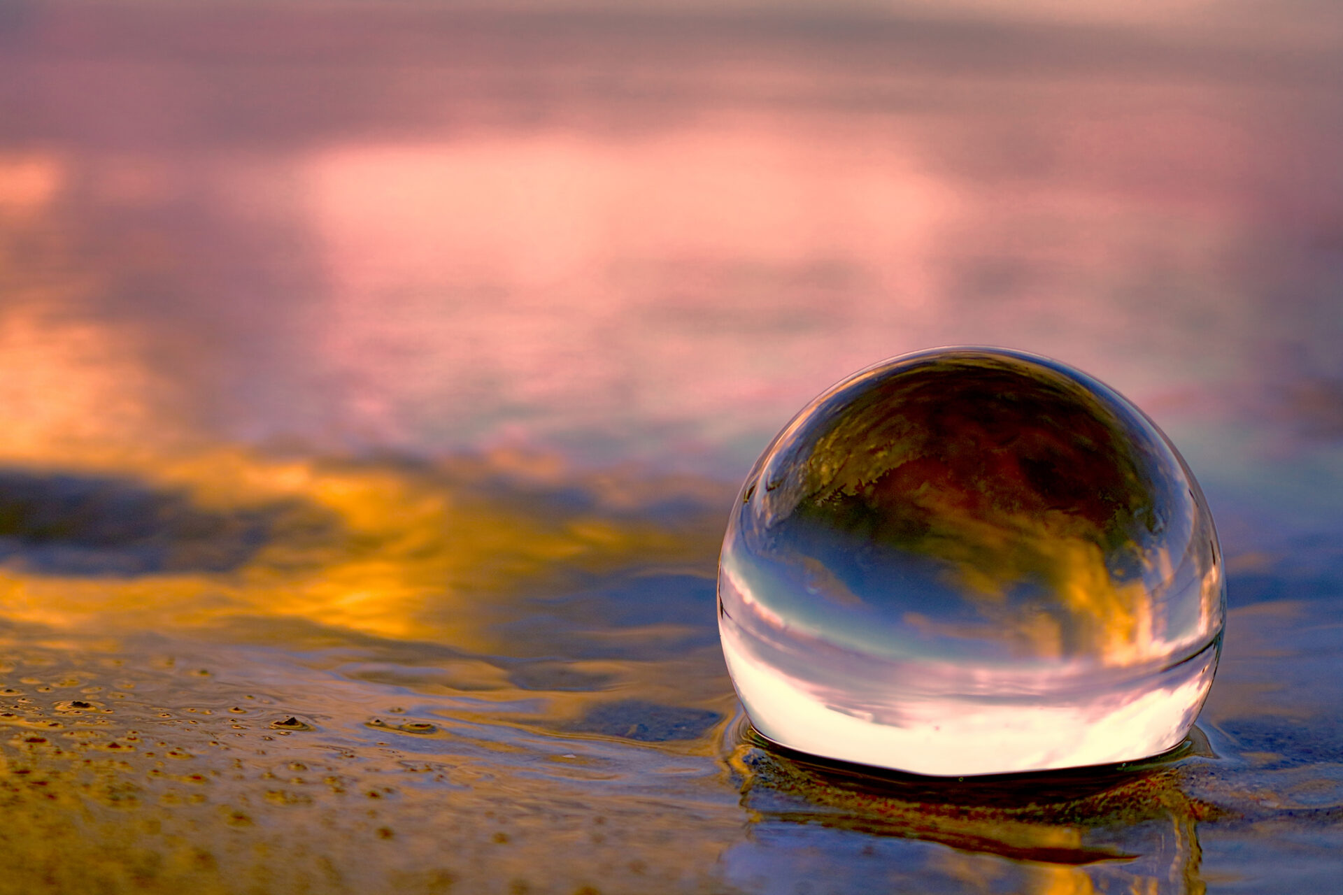 Fortune-Telling: What Is Hydromancy? How It Is Performed?